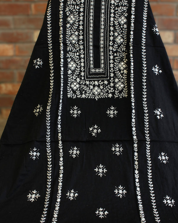 NOIR - 5077